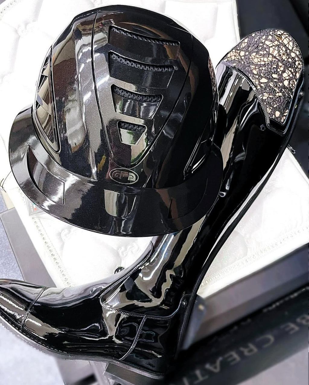 DeNiro S3601 ratsasaapad - SOOJAD