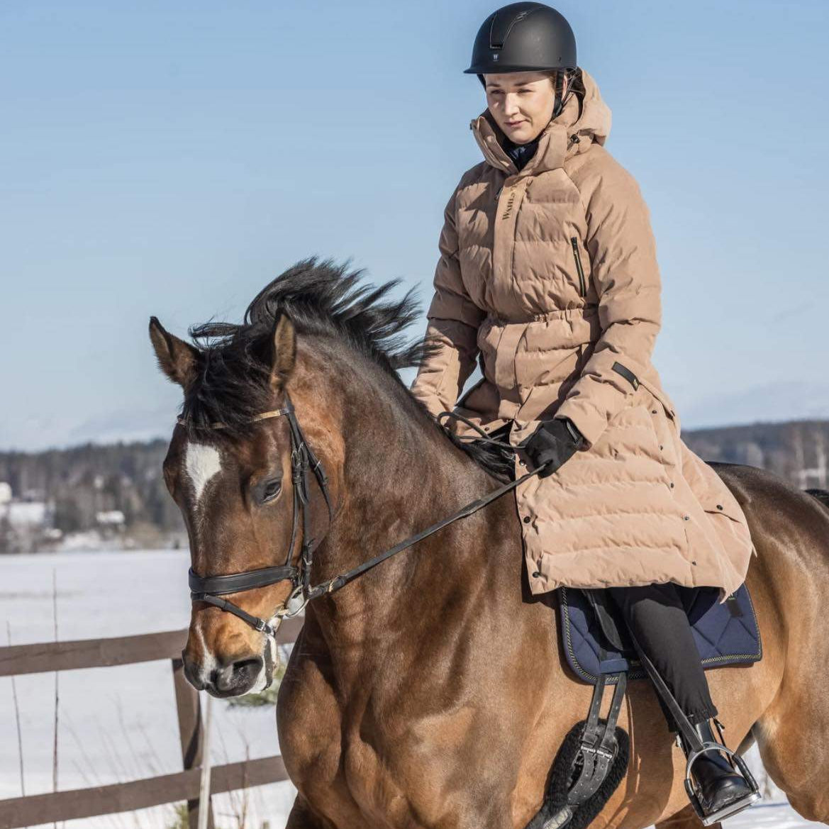 Wahlsten Epsonar talvine ratsamantel