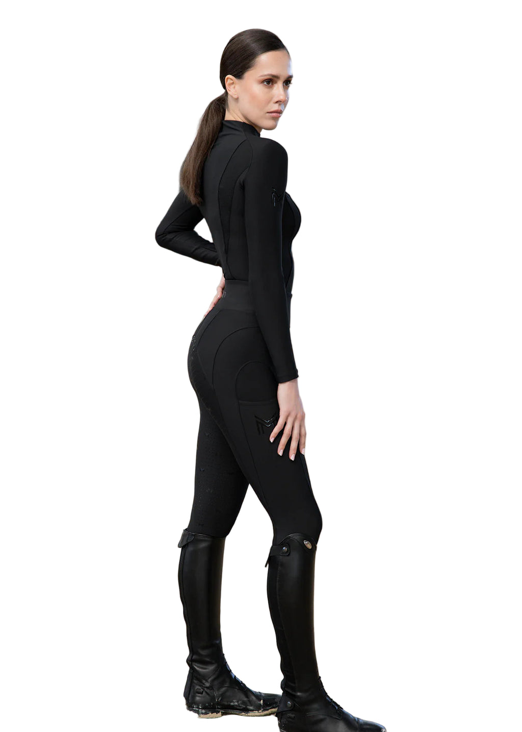 Maximilian Equestrian Outline ratsaretuusid