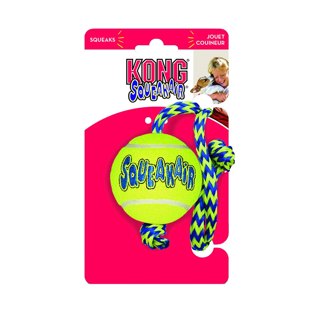 KONG SqueakAir® Ball nööriga