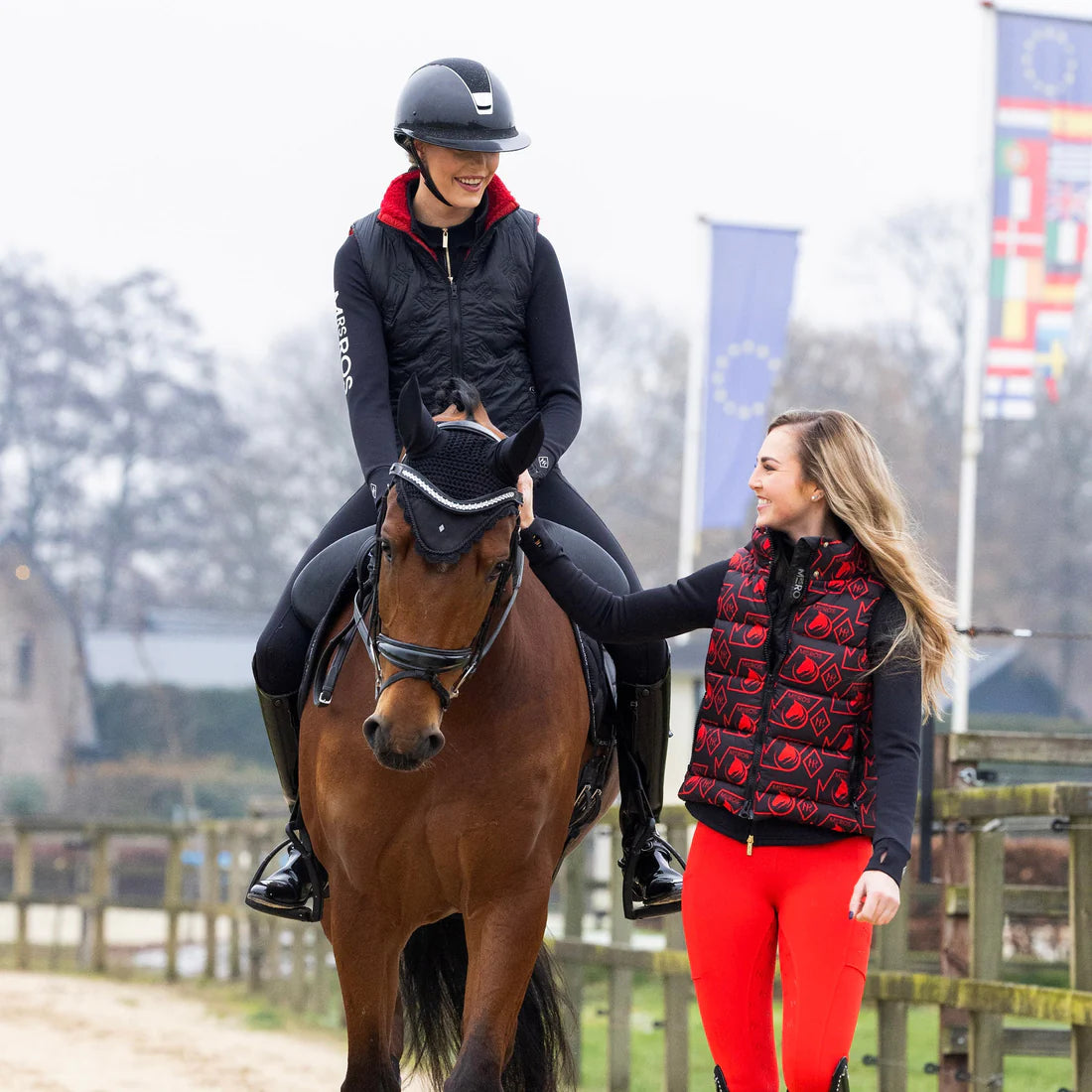 MRS.ROS Equestrian Softshell Silhouette Cheeky Red - talvised retuusid